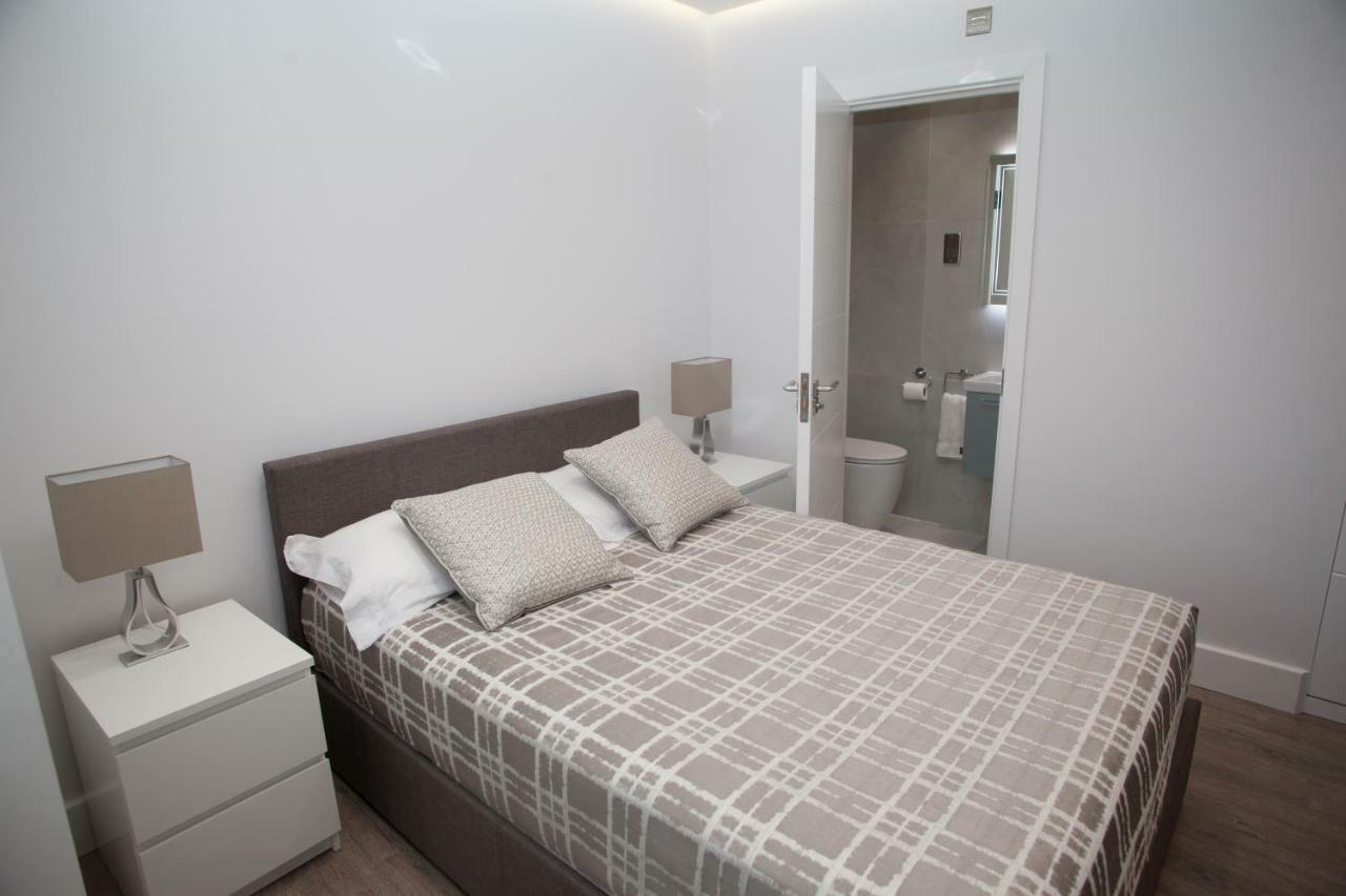 Goldbeaters House Hotel Edgware Bagian luar foto